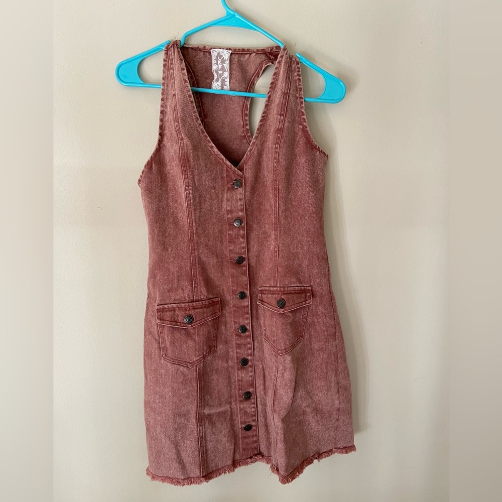 Lizard thicket jean dress NEVER worn so cute it’s just a little too small for me